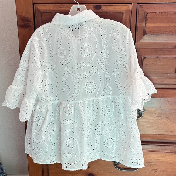 White Eyelet Button-Up Blouse Size XL NWOT - Picture 5 of 10